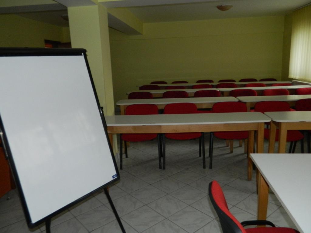 Hotel Mures Topliţa Εξωτερικό φωτογραφία