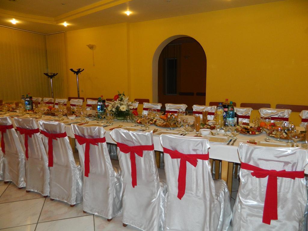Hotel Mures Topliţa Εξωτερικό φωτογραφία